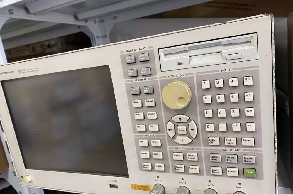 網分E5071B 4口 3.jpg